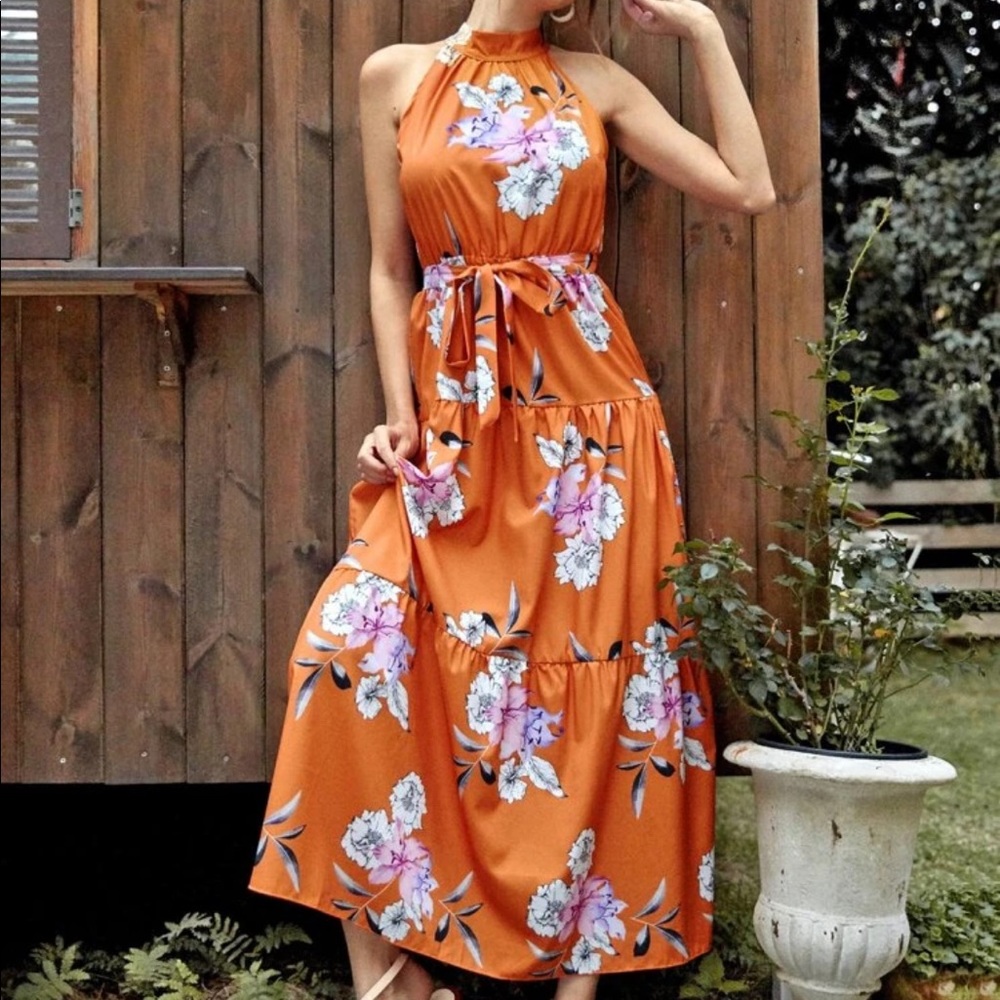 Halter maxi dress - Picture 4 of 5